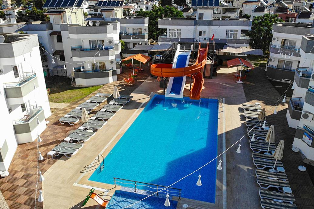 מנבגט Throne Beach Resort & Spa מראה חיצוני תמונה