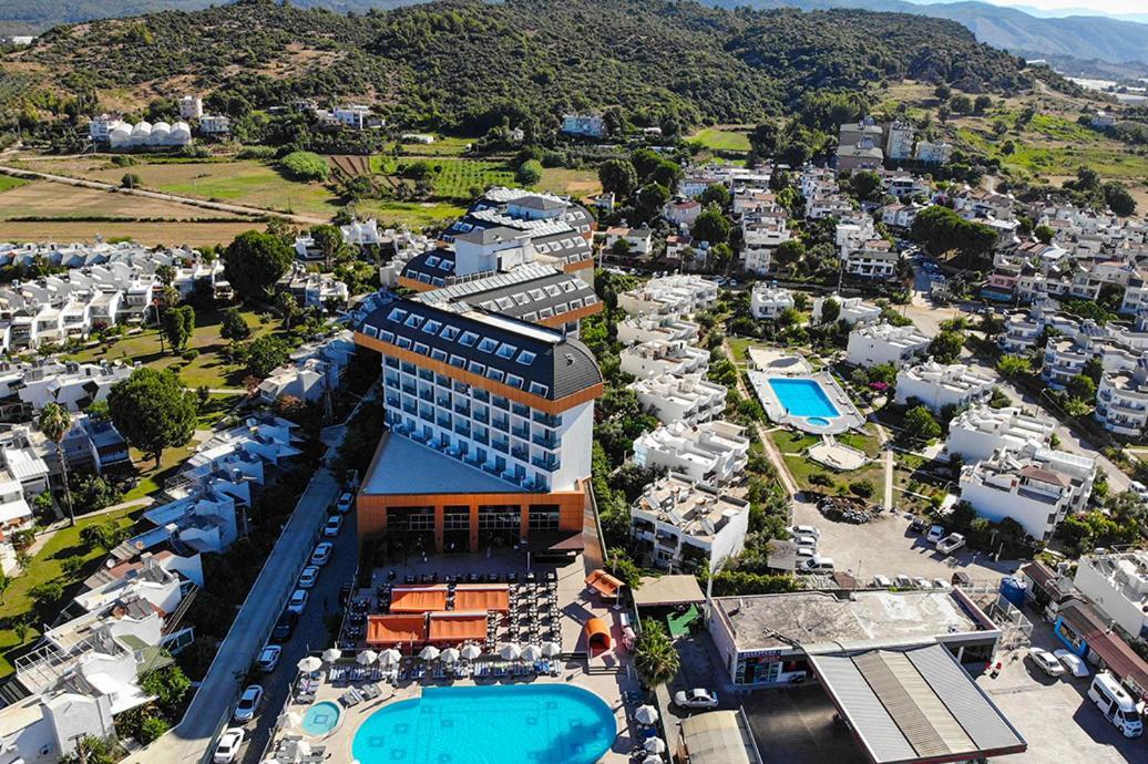 מנבגט Throne Beach Resort & Spa מראה חיצוני תמונה